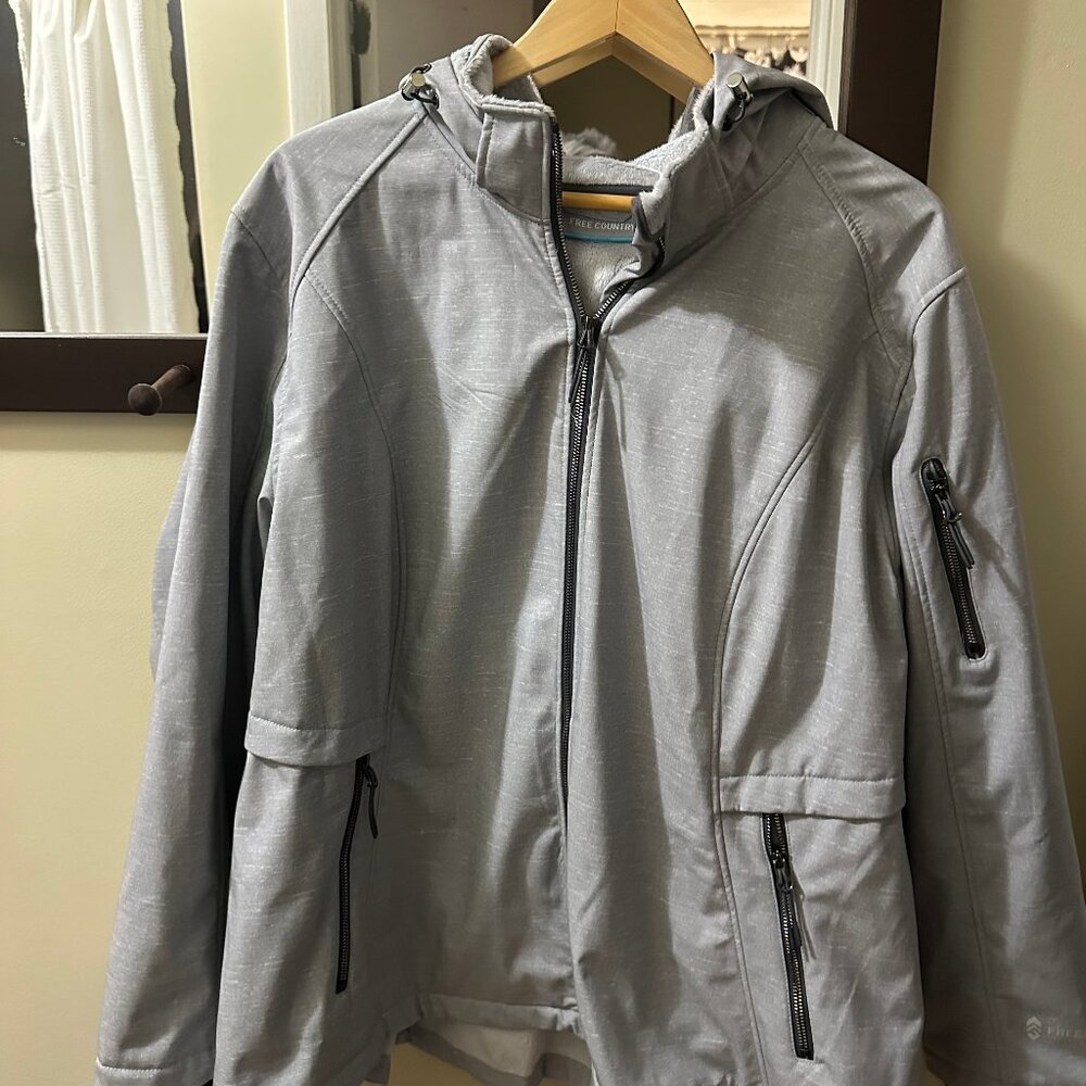 Free Country Soft Shell Women's Lined Jacket.  Size 3X Gray